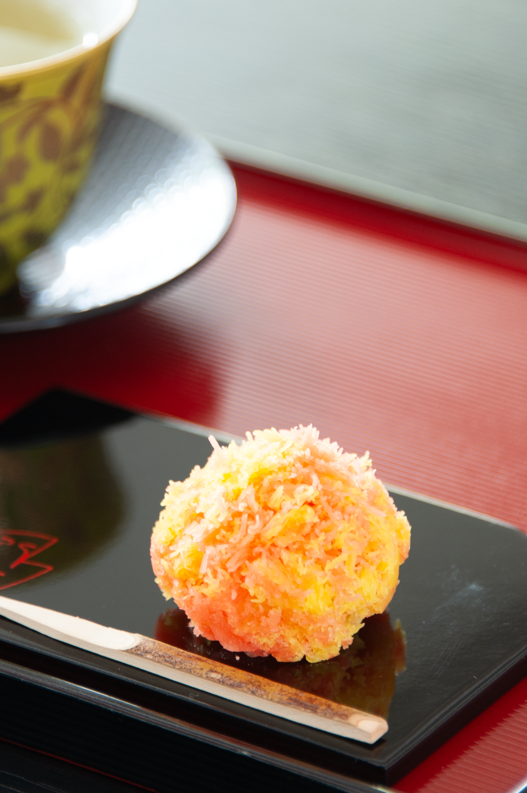 11月・秋桜（お煎茶添え）